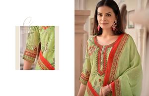 Estampado y bordado en seda Marlin y parte inferior de estilo afgano en seda romana con conjunto dupatta Kurti - Product Image 3