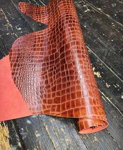 Venta al por mayor de cuero loco caballo en relieve aceite de cuero de vaca teñido acabado de tirar hacia arriba de cuero personalizado en relieve proveedor de cuero loco caballo - Product Image 3