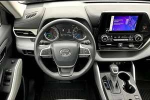 Toyota Highlander 2022 - Product Image 2
