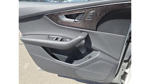 Audi Q8 Premium 2021, Seminuevo en Excelentes Condiciones - Product Image 6