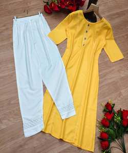 Ropa étnica India Kurtis Mujeres Última Nueva llegada Exclusivo Más elegido Manga regular Cuello de barco Precio más bajo ApparelGarment - Product Image 3