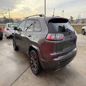 Jeep Cherokee High Altitude 2020 en parfait état - Product Image 2