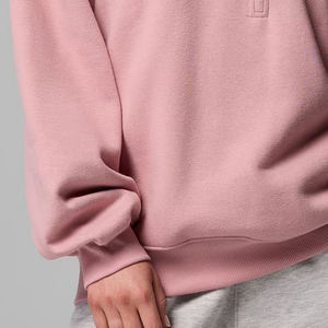 Sweat-shirt pour femmes en coton et polyester, design tendance et doux, pour commandes en gros avec logo personnalisé, vêtements décontractés avec col zippé - Product Image 3