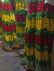 Guirnalda de flores artificiales, cuerdas de flores de mango de caléndula, 5 pies, dos colores, boda india, graduación, día de la madre, decoración del hogar - Product Image 2