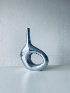 Premium Quality Aluminium <b>Vase</b> for Fresh and Artificial Flowers with Contemporary and <b>Vintage</b>-designs - Product Image 4