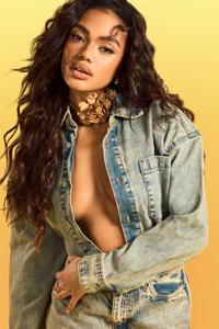 Veste en jean bleue avec broderie personnalisée et effet éclaboussures de peinture, vestes brodées sur mesure - Product Image 3