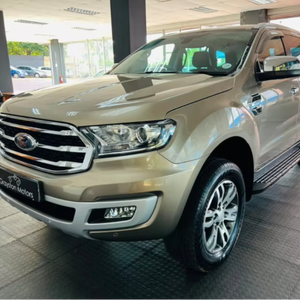 Auto Usado de Calidad a Precio Accesible, Ford Everest 2019 2.0D Bi-Turbo XLT Automático con Volante a la Derecha - Product Image 1