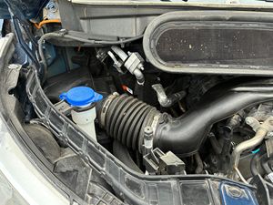 Ford Transit 150 XLT AWD 2020 d'occasion en bon état, 1 propriétaire, modifications Overland, 7 places, plateforme de lit arrière, transmission intégrale - Product Image 6