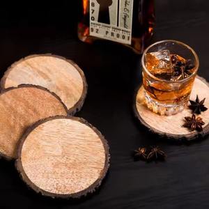 Ensemble de sous-verres ronds en bois faits à la main et personnalisés tampons de table modernes en vrac - Product Image 5