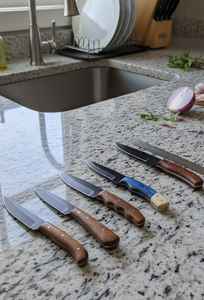 Juego de Cuchillos de Cocina Personalizados de 5 Piezas, Ambidiestros, Ligeros, de Acero Inoxidable con Funda de Cuero - Product Image 2