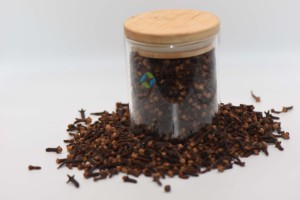 Produit de l'agriculture crue de clou de girofle séché biologique de la meilleure qualité pour le thé et les bienfaits pour la santé - Product Image 3