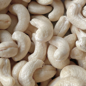 เม็ดมะม่วงหิมพานต์ดิบ WW180เม็ดมะม่วงหิมพานต์ราคา W320 WW240 WW320 santigo มี MOQ ต่ำ - Product Image 1