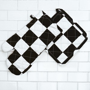 Recycled Cotton <b>Oven</b> Mitts <b>with</b> <b>Silicone</b> Printed Pot Holders for Home Cooking Microwave Baking and Restaurant Use - Product Image 2