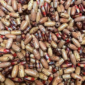 Round Heart Pattern Wooden Beads Custom Colored Hand Crafted Indian <b>Home</b> Decor Easter Engraved Modern Design - Product Image 1