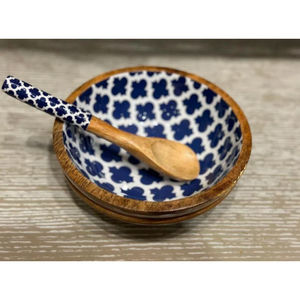 Cuenco de madera personalizable para servir con cuencos redondeados de diseño clásico para mesa de comedor Cuenco de artículos de comedor con acabado esmaltado de madera de acacia - Product Image 5