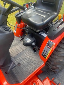 Tractor Kubota B2320 4x4 de 23 CV de Alta Calidad a Bajo Precio, Tractor Agrícola Muy Económico con Cargador - Product Image 6