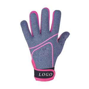 Gants de football gaélique Gants GAA Personnaliser le logo, l'impression et le matériel Gants de football durables et respirants de qualité supérieure - Product Image 2