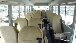 Toyota Coaster 2020 Usada en Buen Estado, 30 Asientos, Motor V8 de 4.2L, Transmisión Manual - Product Image 5