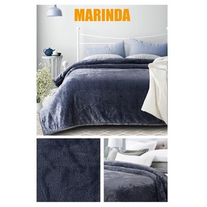 Juego de sábanas cálidas Marinda elegantes de 1 sábana de 100x108 pulgadas con 2 fundas de almohada de 20x30 pulgadas de tela suave - Product Image 1