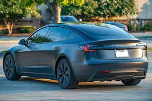 Tesla Model 3 2024 Usado en Buen Estado, Largo Alcance, Tracción en las Cuatro Ruedas, Sin Accidentes, Volante a la Izquierda/Derecha - Product Image 3