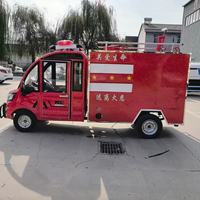 Nouveau mini camion de pompiers électrique à deux portes avec une capacité de réservoir de 1700 L pour la station de pompiers de la communauté du village
