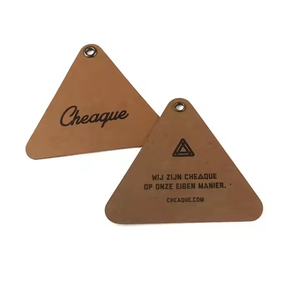 2025 Tarjeta de etiqueta Lisa personalizada Etiqueta colgante de papel de lujo para ropa Tarjeta de encabezado de etiqueta impresa aceptada para uso de ropa - Product Image 4