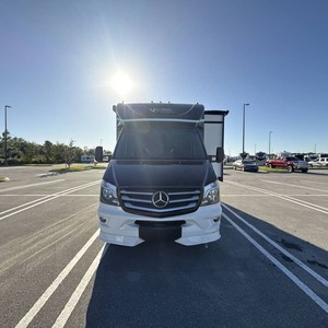 Vendedor Verificado de R-e-n-e-g-a-d-e Rv V-i-e-n-n-a 25VMBS Usado del 2019, Listo para Viajar - Product Image 1