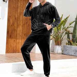 Nuevo diseño de moda su propio logotipo hombres chándales de terciopelo con cremallera más cálido chándal de terciopelo para hombres - Product Image 2
