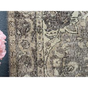 Tapis vintage 5x8,5 pieds, tapis persan turc brun en laine - Product Image 4