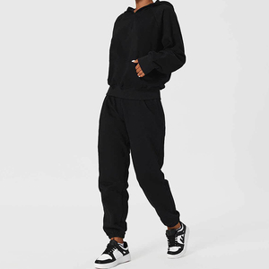 Ensemble de sport pour femmes de haute qualité 2025, ensemble de sport de 2 pièces, ensemble de survêtement de sport de fitness - Product Image 2