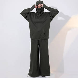 ชุดวอร์มโอเวอร์ไซส์สำหรับผู้หญิง ทรงปกติ กางเกงขาสั้น สีพื้น ใส่สบายในฤดูหนาว เหมาะสำหรับใส่ทุกวัน - Product Image 4