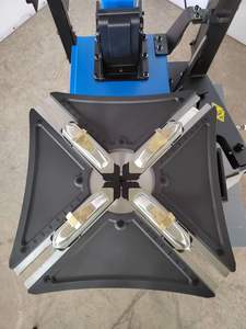 Desmontadora de Neumáticos Semiautomática 2024 de hasta 26 Pulgadas con Brazo Oscilante, Motor de 1.1kW, Presión de 10-12 bar - Product Image 4