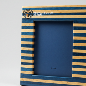 Elegante marco de madera azul oscuro, detalles de incrustaciones geométricas modernas - Product Image 3