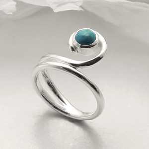 Elegant Nature-<b>Inspired</b> Sterling Silver Gemstone Vine Ring Oval Cut Natural Stone with Bezel Setting for Parties - Product Image 2