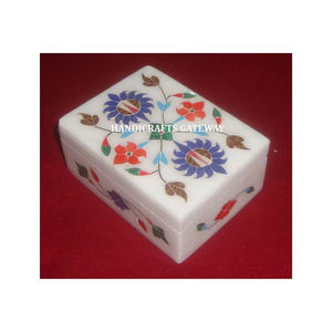 Caja con incrustaciones de mármol blanco de fabricante indio hecha a mano antigua exclusiva forma Rectangular utilizada para la caja de regalo del Festival de Ramadán - Product Image 1