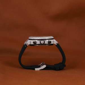 Montre-bracelet pour homme entièrement personnalisée en acier inoxydable de luxe, avec cadran blanc semi-serti de diamants Moissanite VVS, fabriquée à la main - Product Image 6