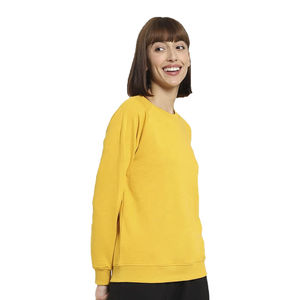 Best Manufacturer Wholesale Unisex Oversize <b>Women's</b> <b>Sweatshirt</b> with Crew Neck and <b>Long</b> Sleeves Custom Logo on Front <b>for</b> Winter - Product Image 3