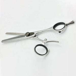 กรรไกรตัดบางแบบหมุนได้มืออาชีพพร้อมด้ามจับที่ออกแบบตามหลักสรีรศาสตร์และฟันสแตนเลสแหลมคม - Product Image 6