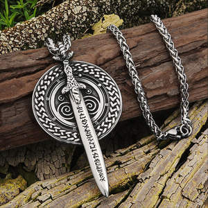 Collier pendentif épée viking en acier inoxydable pour homme, plaqué argent avec motifs croix vintage et cœur, serti de diamants, cadeau - Product Image 4