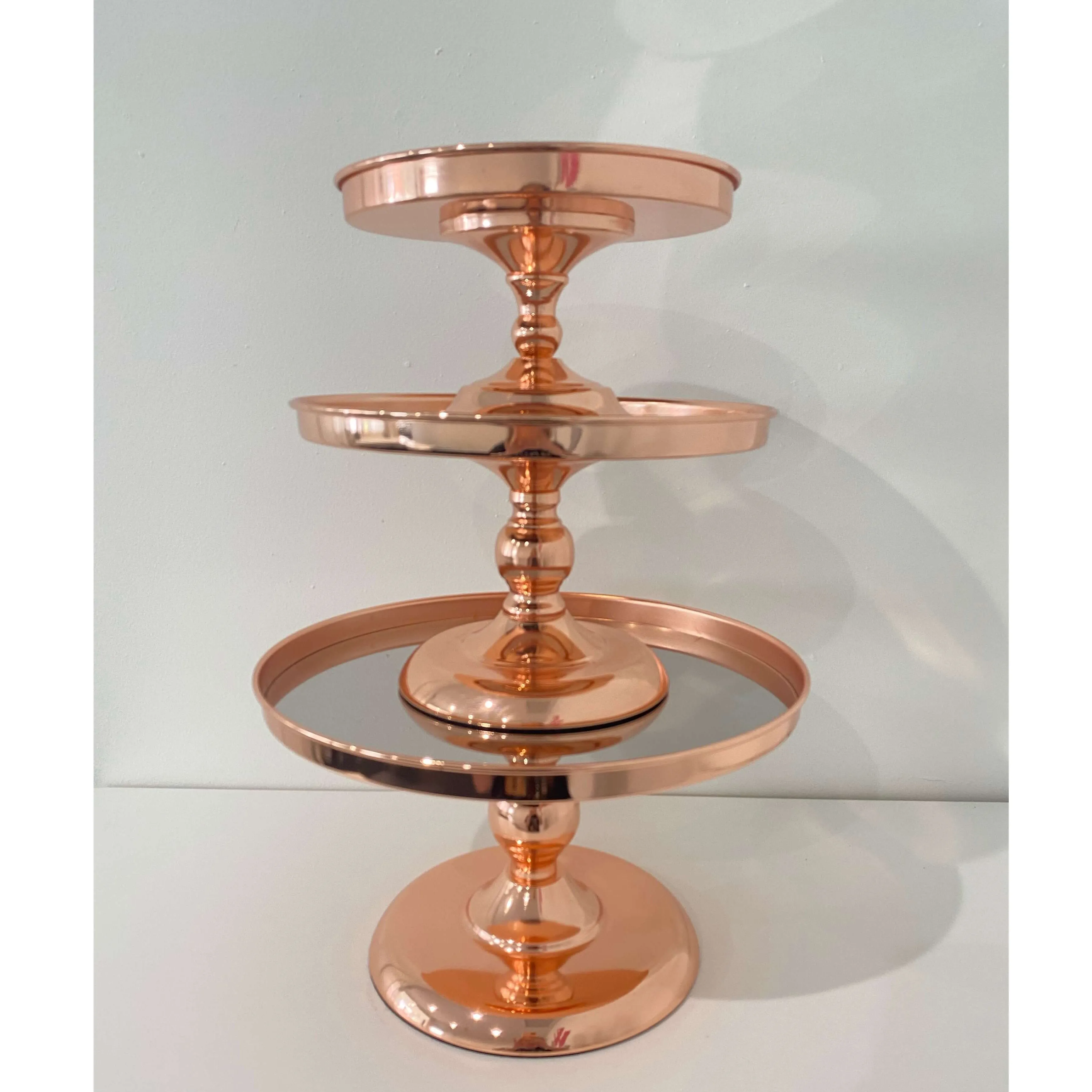 Vintage recién llegado Juego de 3 soporte para pasteles Mesa decorativa centro de mesa utensilios de cocina Favor cocina Metal aluminio antiguo Color cobre