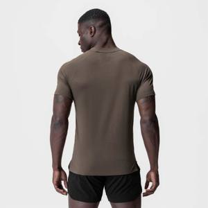 Camiseta de rendimiento atlético para hombre con propiedades ligeras y de secado rápido para deportes - Product Image 2