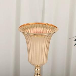 Vase décoratif vintage doré pour la décoration de mariage, la décoration de fête, le salon, le couloir et les occasions spéciales en provenance d'Inde - Product Image 5