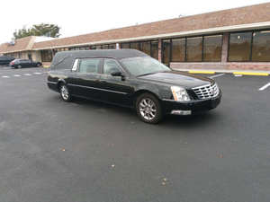 Cadillac DTS Pro Coachbuilder Limo 2011, Sedán de 4 Puertas, Volante a la Izquierda, Asientos de Cuero, Cámara Trasera, Pantalla Táctil, Controles de Audio, LED - Product Image 3