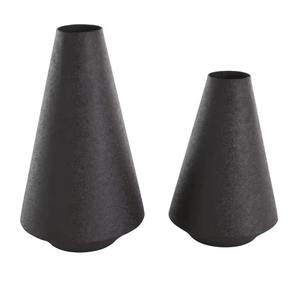 Vase en métal noir avec aspect vintage pour décoration de maison élégante pièce maîtresse de style antique et affichage décoratif intemporel - Product Image 6