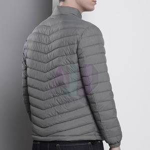 Chaqueta de Invierno Acolchada para Hombre, Estilo Nuevo, Ajustada, con Aislamiento Transpirable y Resistente al Viento, Logotipo Frontal, Material de Fácil Cuidado - Product Image 2