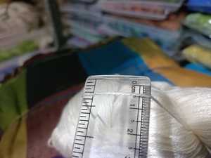 Hilos de seda de morera naturales de 1 mm de grosor, hechos a medida, ideales para reventa en tiendas de hilos y fibras, adecuados para reventa - Product Image 2