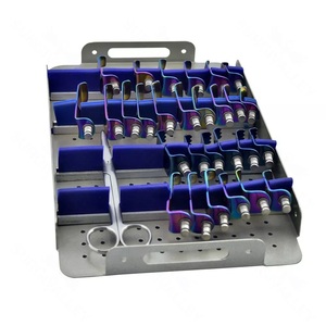 Base d'instruments chirurgicaux en acier inoxydable de rétracteur cervical de ceinture noire de titane de haute qualité approuvée par ISO supérieure - Product Image 5