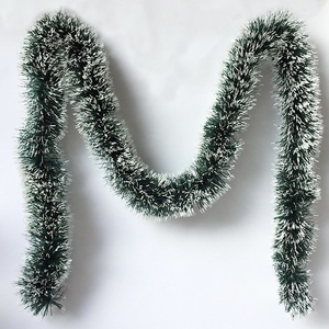 <b>CHRISTMAS</b> <b>GARLAND</b> GREEN DECOR | ARTIFICIAL HOLIDAY DESIGN | INDOOR <b>OUTDOOR</b> USE - Product Image 2