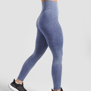 Pantalon de yoga à la cheville pour femmes, taille haute, poches écologiques, sans couture, imprimé, durable et étiré. - Product Image 4