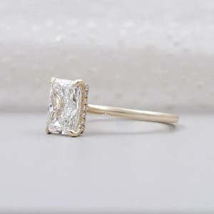 Anillo de Compromiso con Diamante Cultivado en Laboratorio de 2.0 Ct, Corte Radiante, Certificado por IGI, Oro Amarillo Sólido de 14K, Chapado en Rodio, Halo Oculto, Ligero - Product Image 3